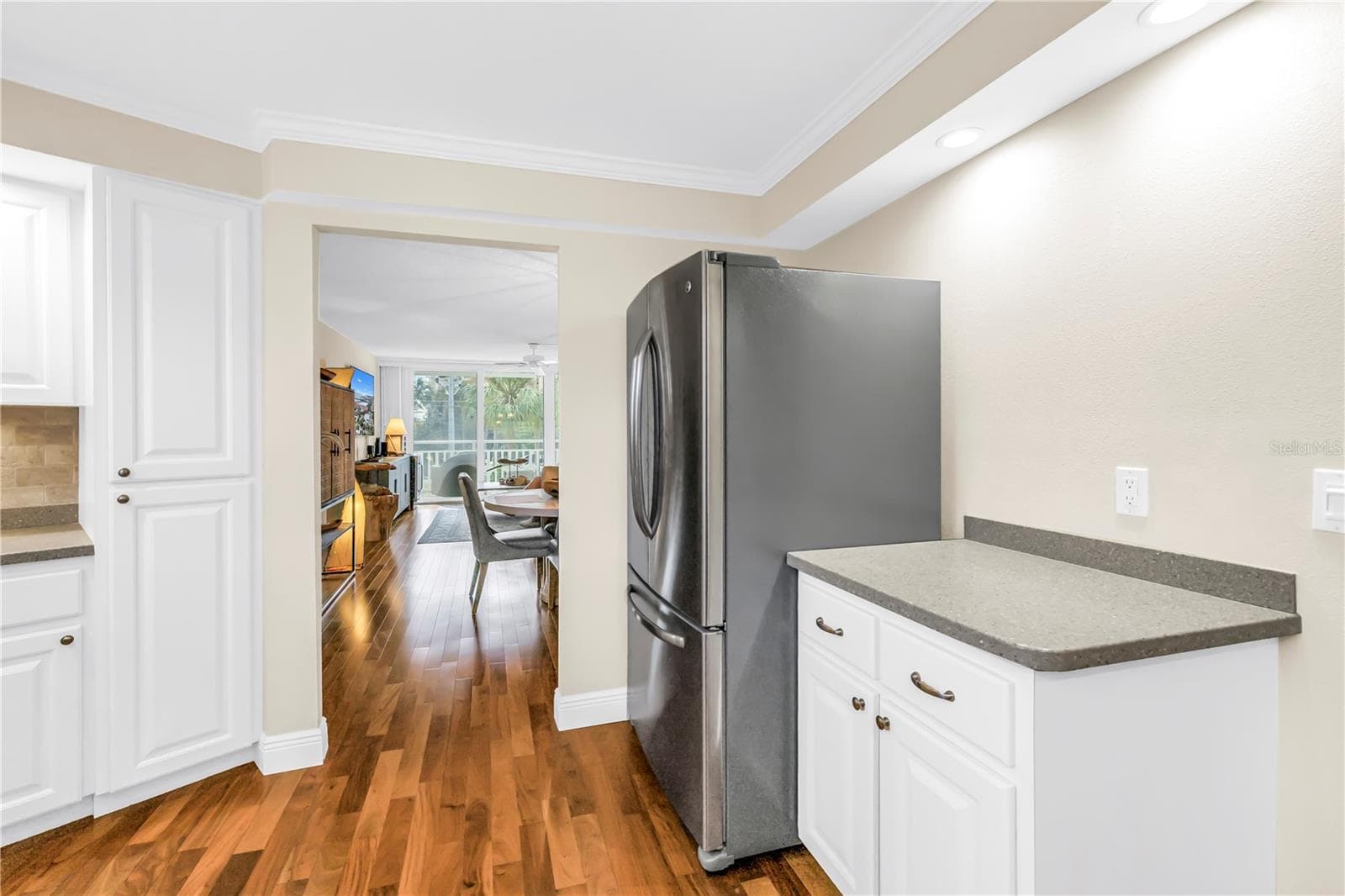 Kitchen - 700 BEACH DR NE #201, ST PETERSBURG