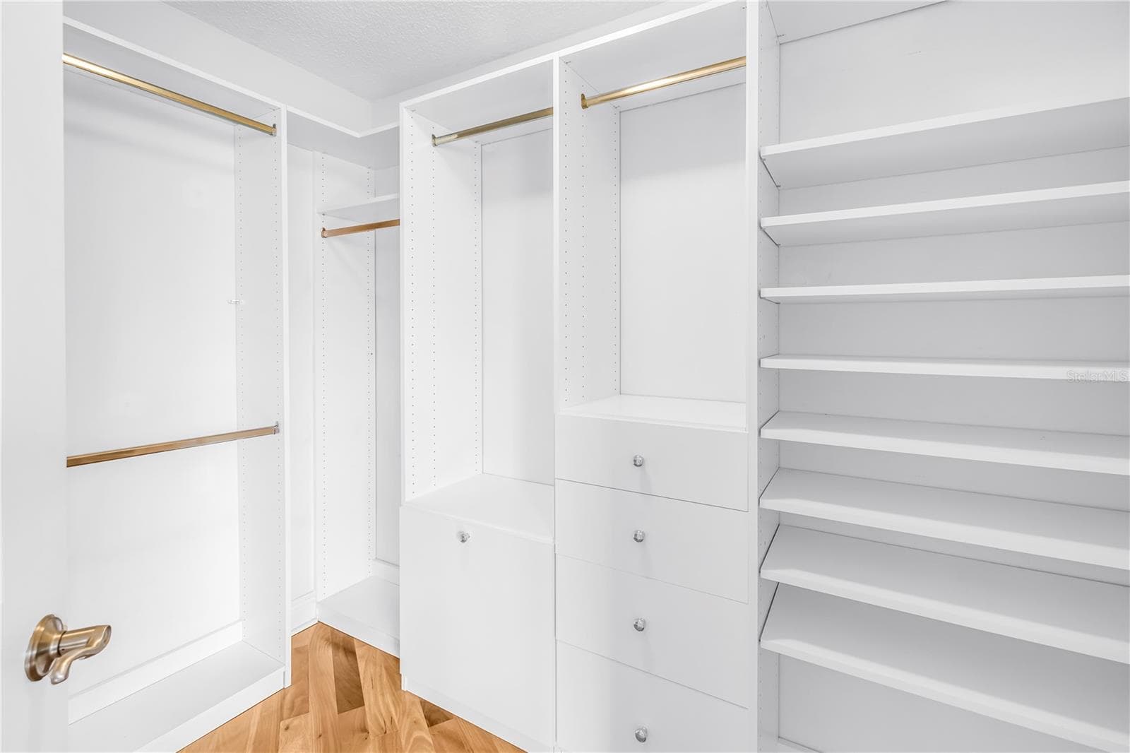 Master Bath - 700 BEACH DR NE #201, ST PETERSBURG