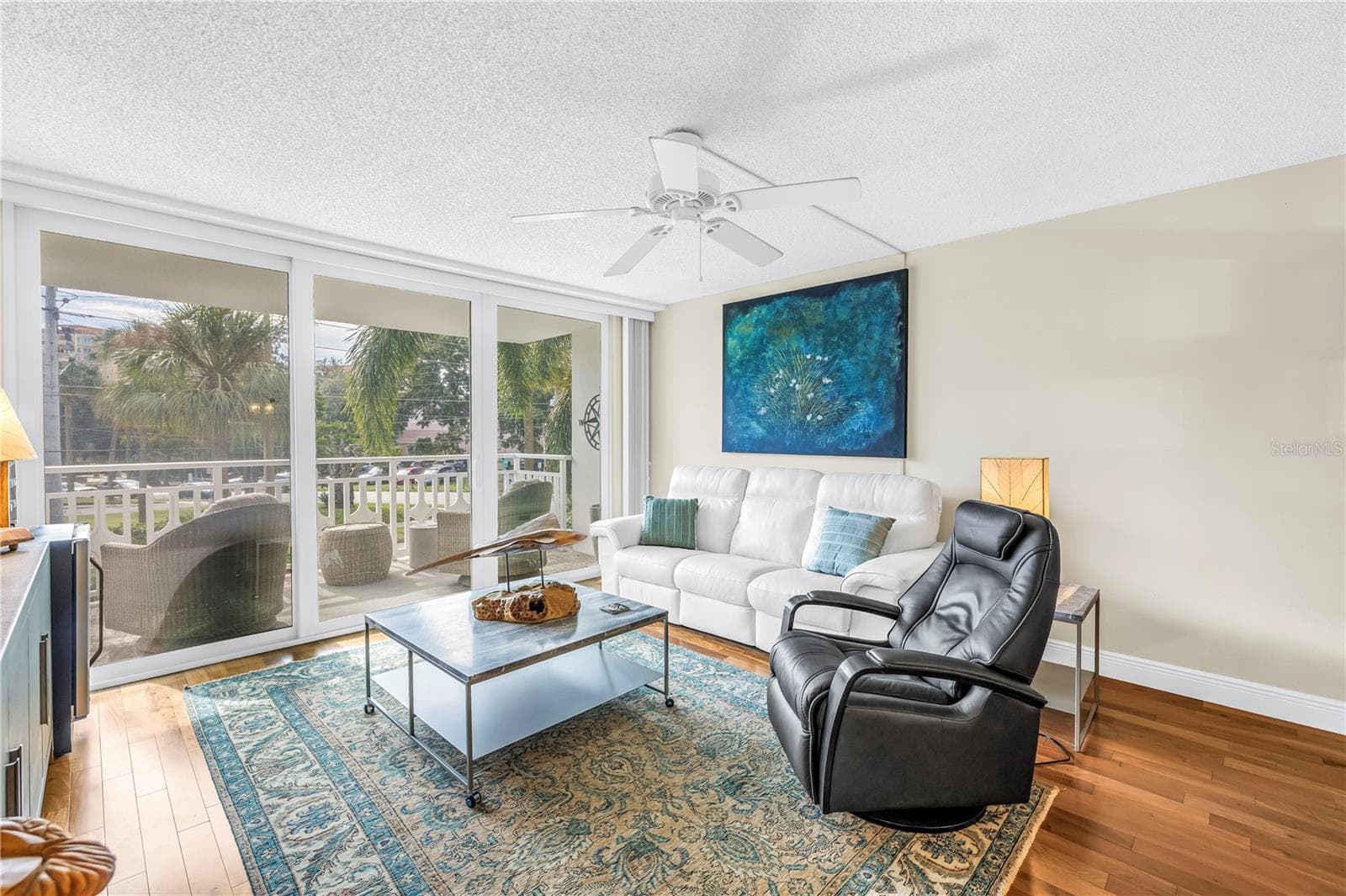 Living Room - 700 BEACH DR NE #201, ST PETERSBURG