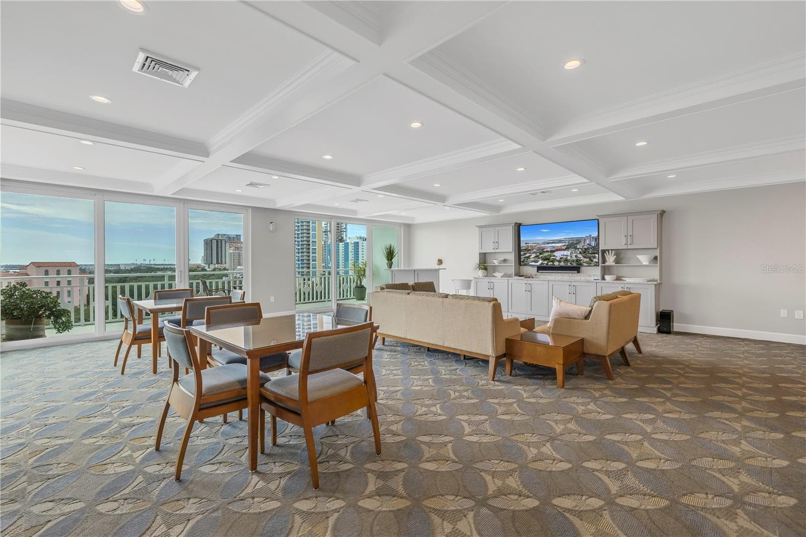 Community Room - 700 BEACH DR NE #201, ST PETERSBURG
