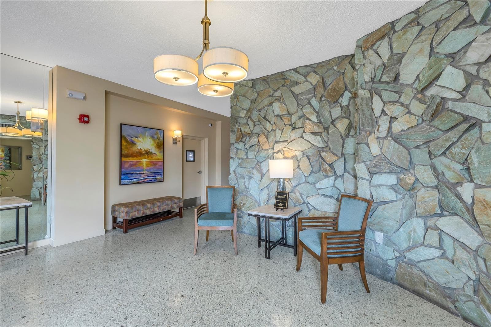 Lobby - 700 BEACH DR NE #201, ST PETERSBURG