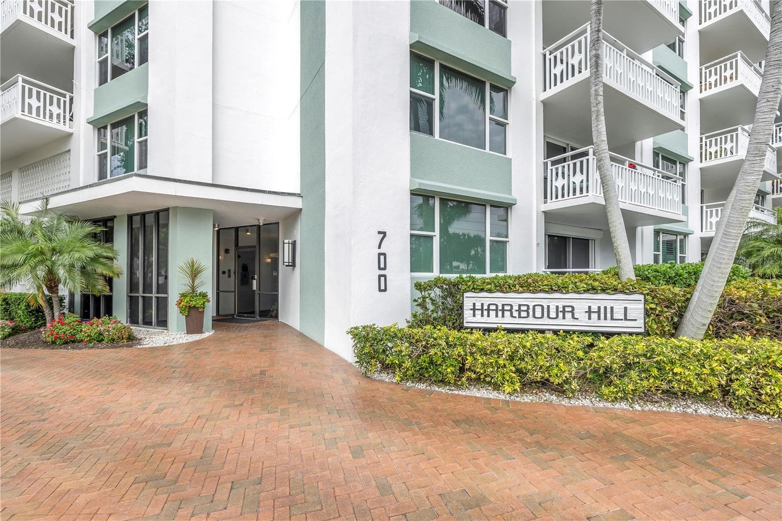 Condominium at 700 BEACH DR NE #201, ST PETERSBURG, photo 53 of 76