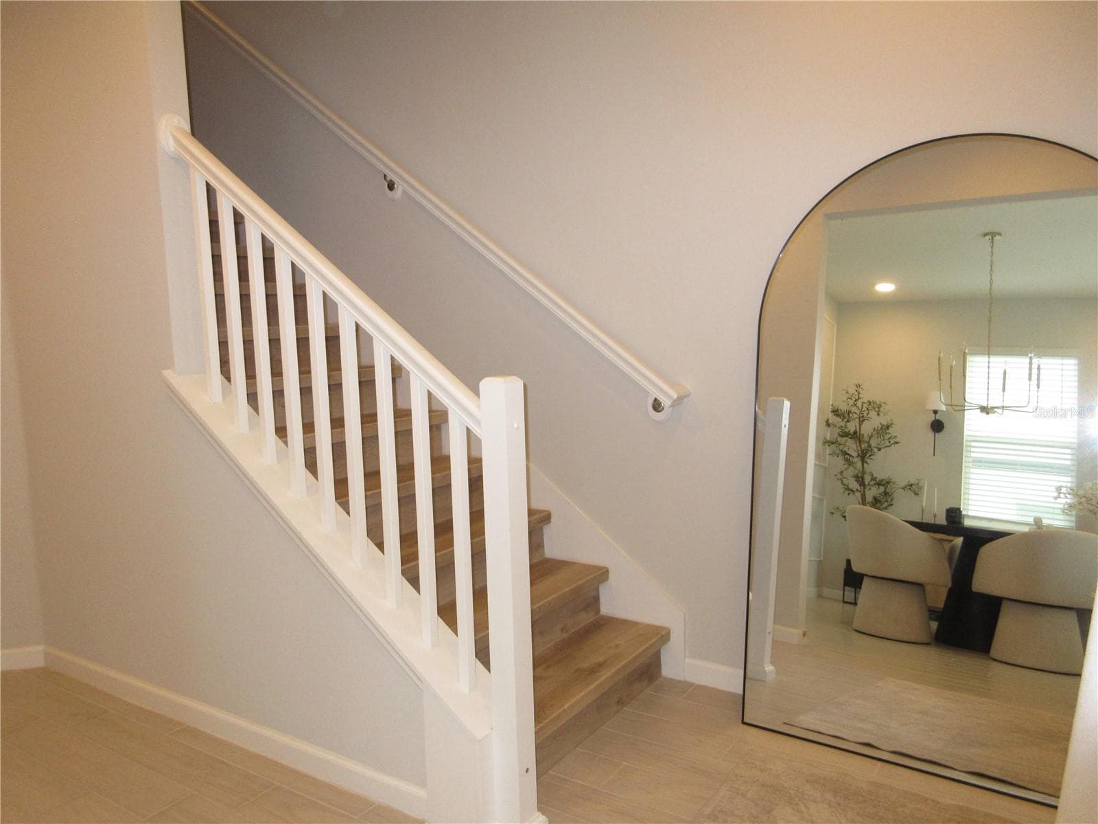 Entryway - 671 POTHOS ST, APOPKA