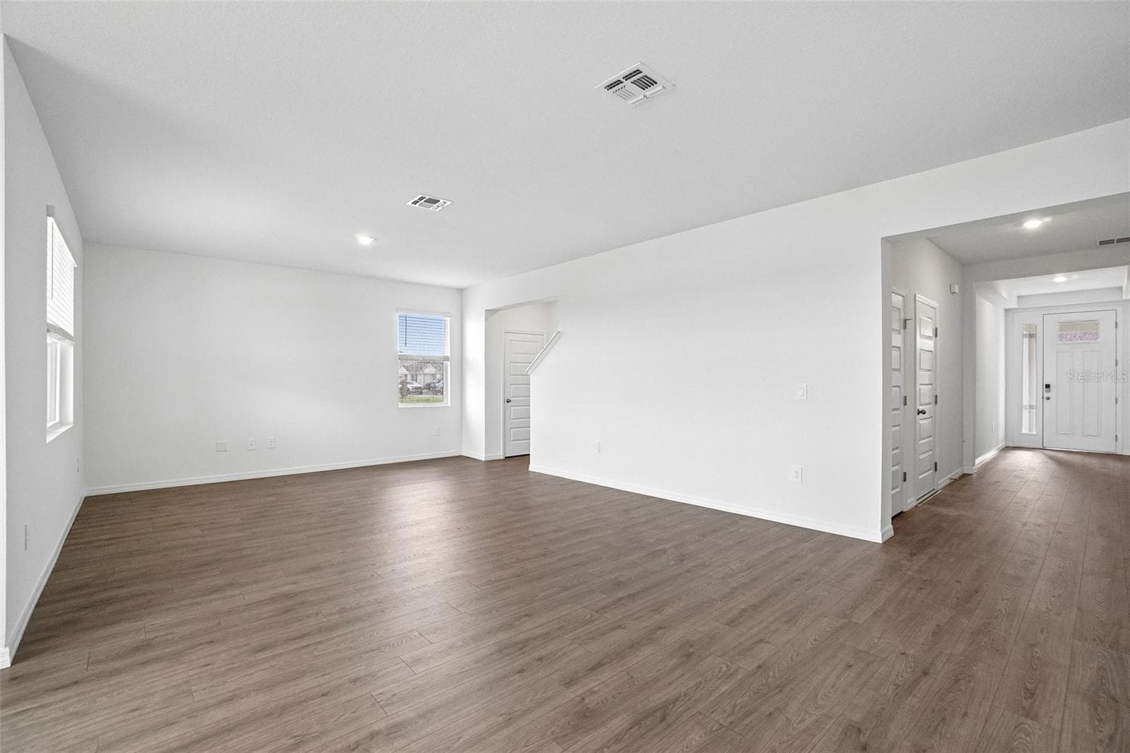 Single Family Residence at 5336 CLOUDBERRY AVE, LAKELAND, photo 5 of 41