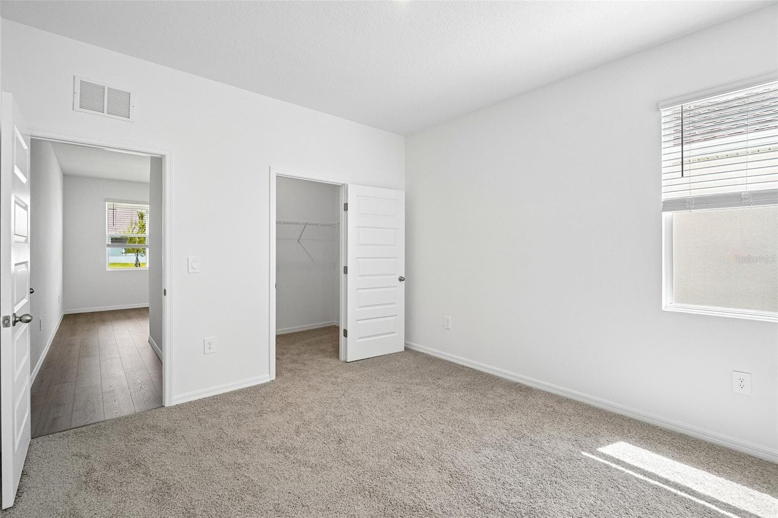 Single Family Residence at 5336 CLOUDBERRY AVE, LAKELAND, photo 20 of 41