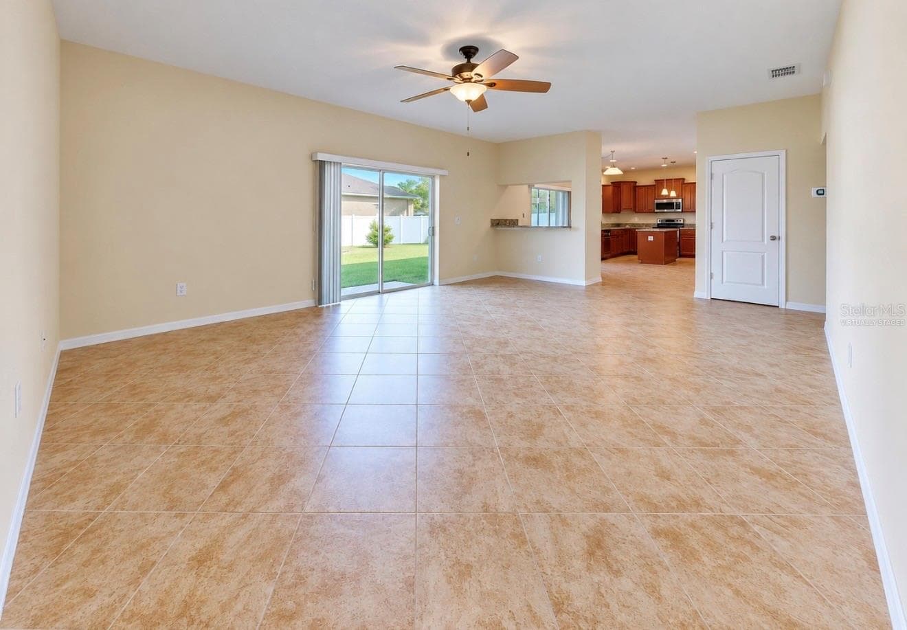 Single Family Residence at 12130 STREAMBED DR, RIVERVIEW, photo 10 of 72