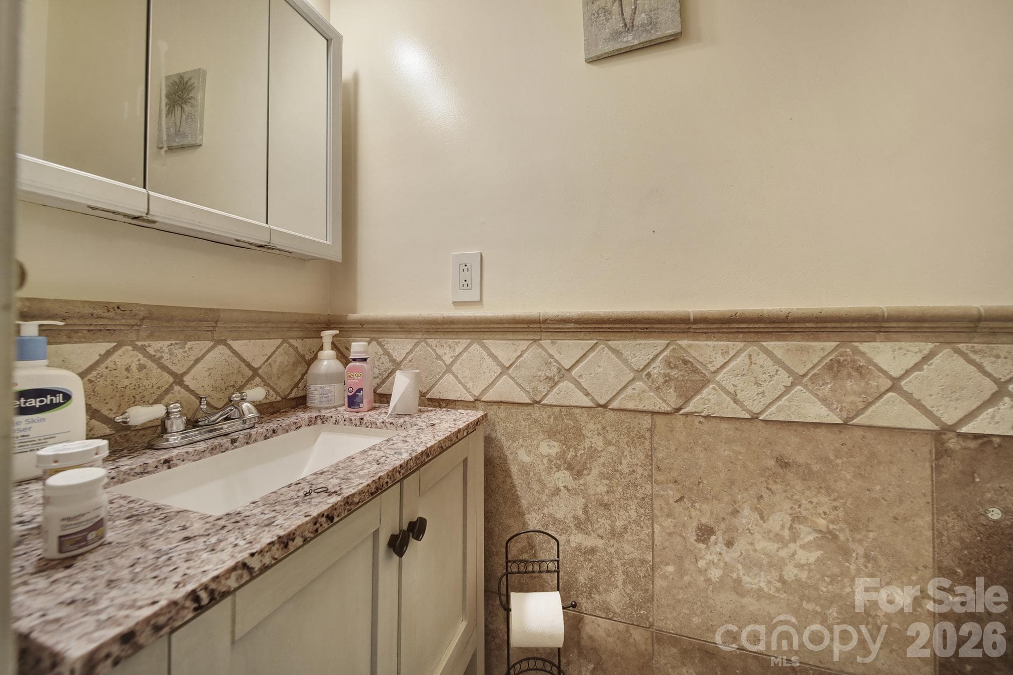 Single Family Residence at 6029 Timbertop Lane, Charlotte, photo 9 of 32