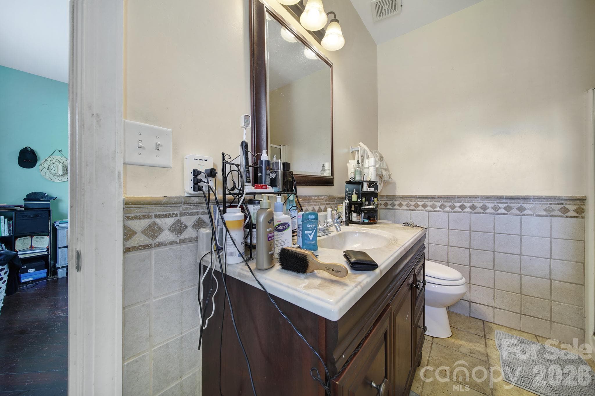 Single Family Residence at 6029 Timbertop Lane, Charlotte, photo 13 of 32