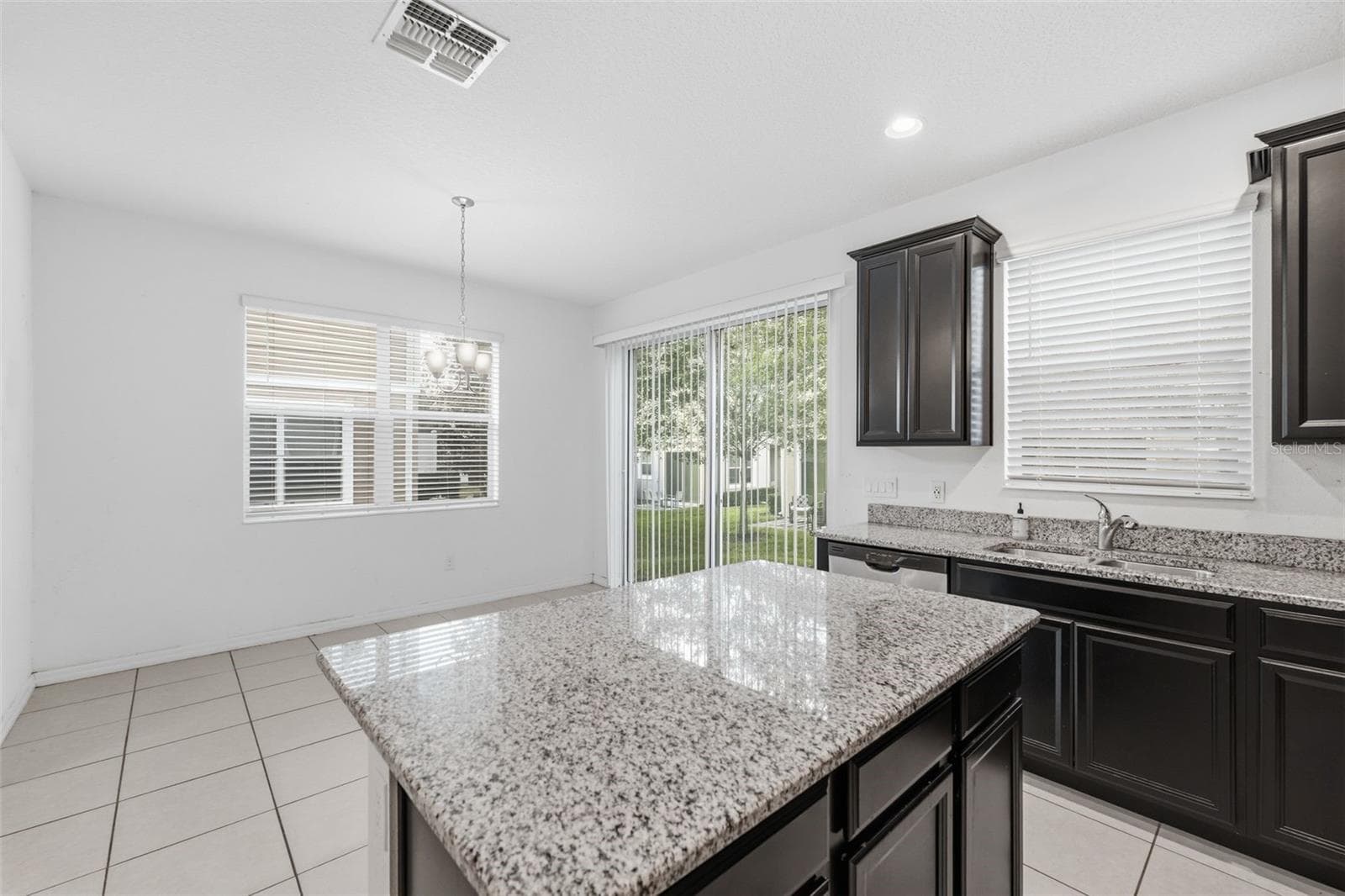 Townhouse at 1161 PRESIDENTIAL LN, APOPKA, photo 9 of 47