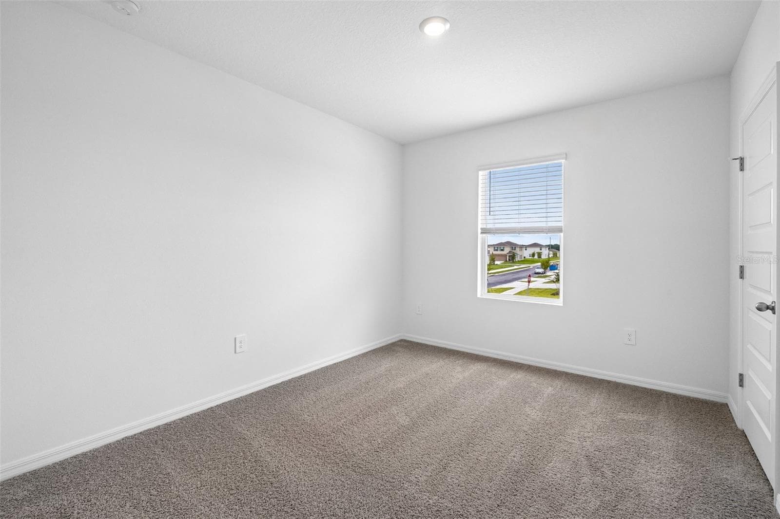 Single Family Residence at 5368 CLOUDBERRY AVE, LAKELAND, photo 39 of 42
