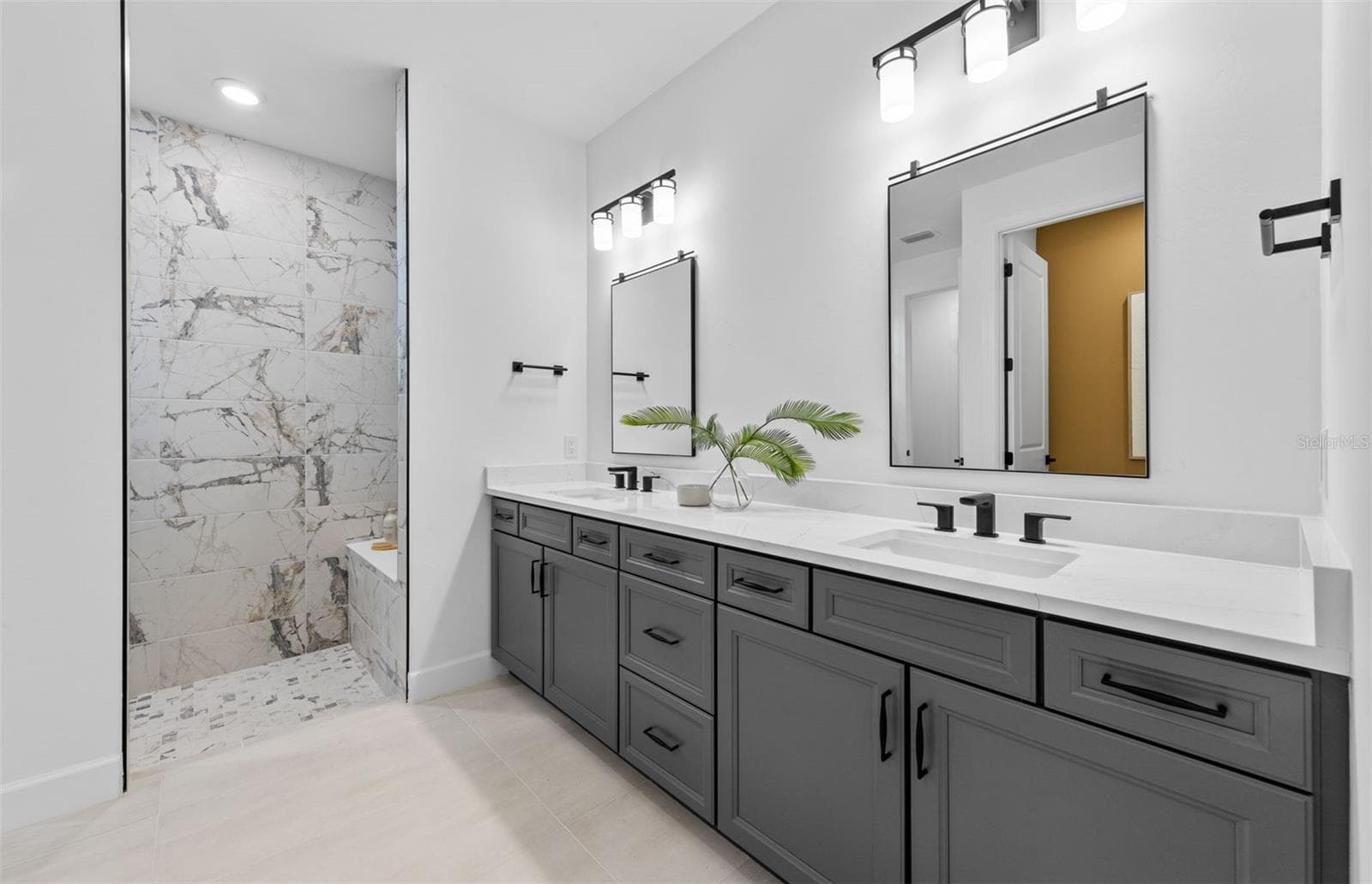 Renown model representation. - 26209 CORAL HARBOUR DR, ENGLEWOOD