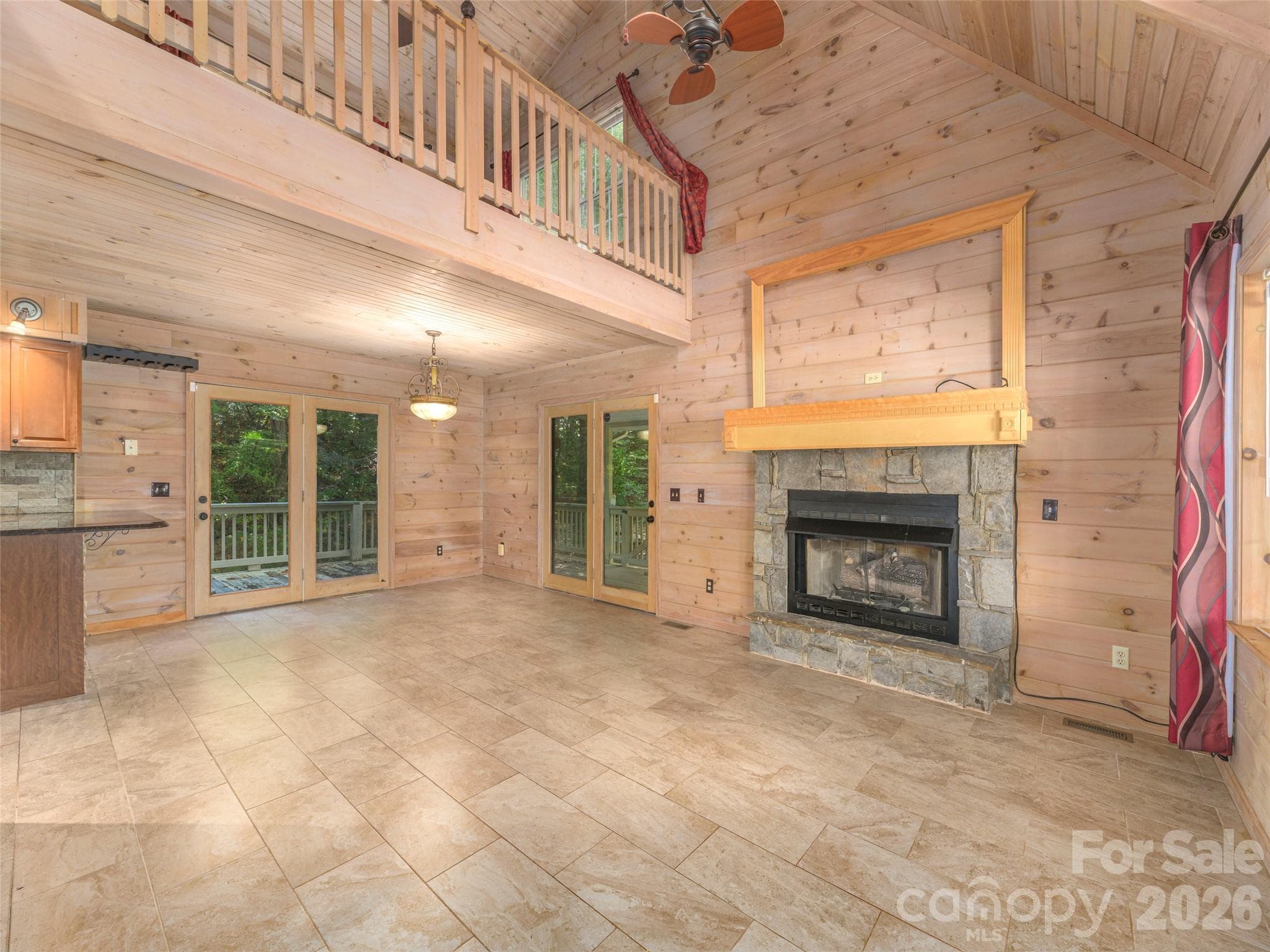 Single Family Residence at 99 Cripple Creek Road, Waynesville, photo 4 of 33
