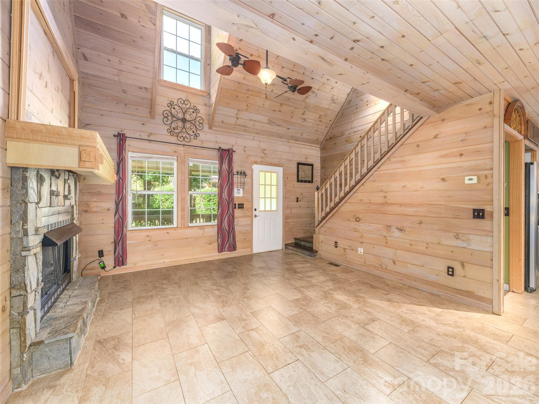 Single Family Residence at 99 Cripple Creek Road, Waynesville, photo 5 of 33