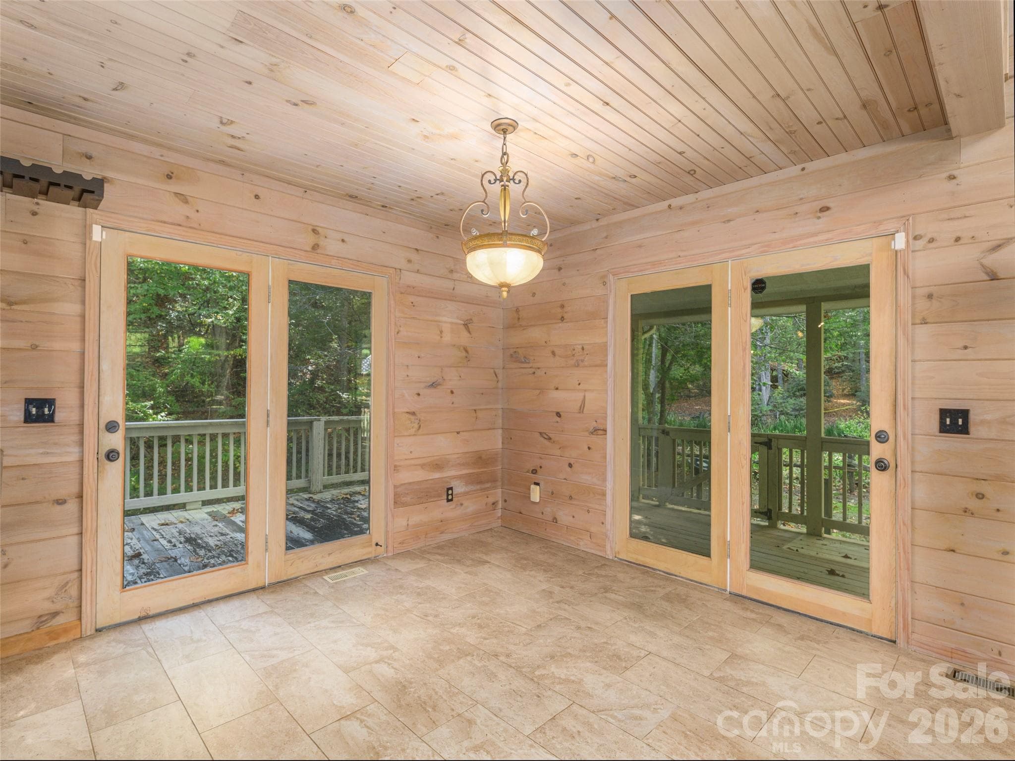 Single Family Residence at 99 Cripple Creek Road, Waynesville, photo 7 of 33