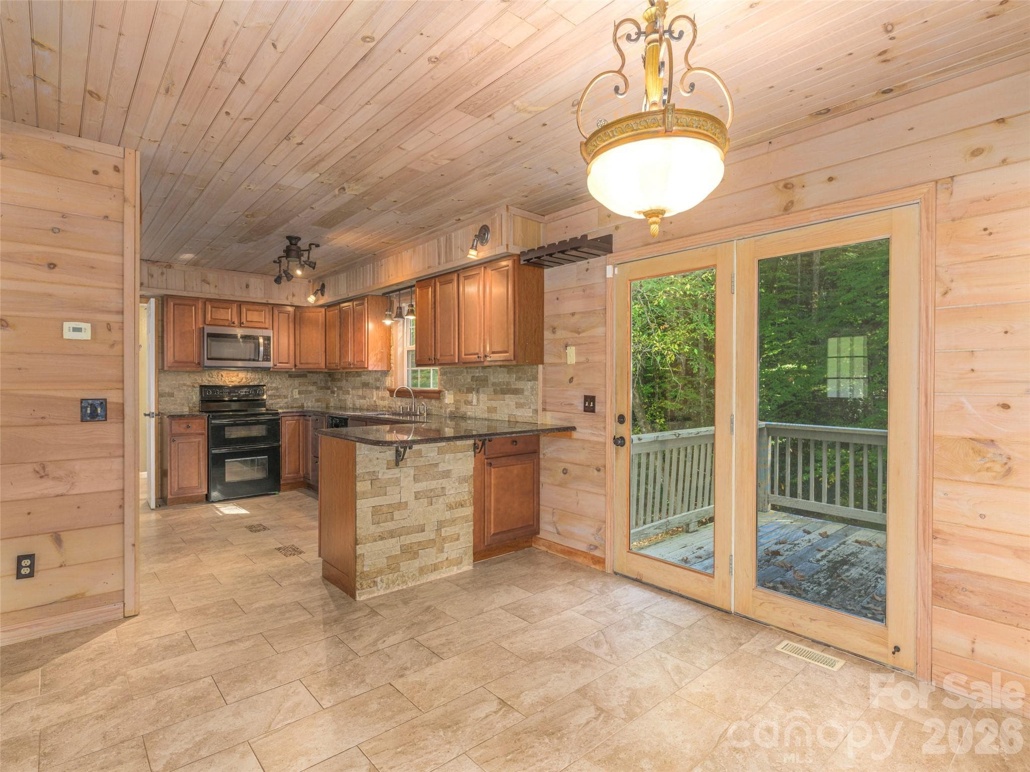 Single Family Residence at 99 Cripple Creek Road, Waynesville, photo 8 of 33