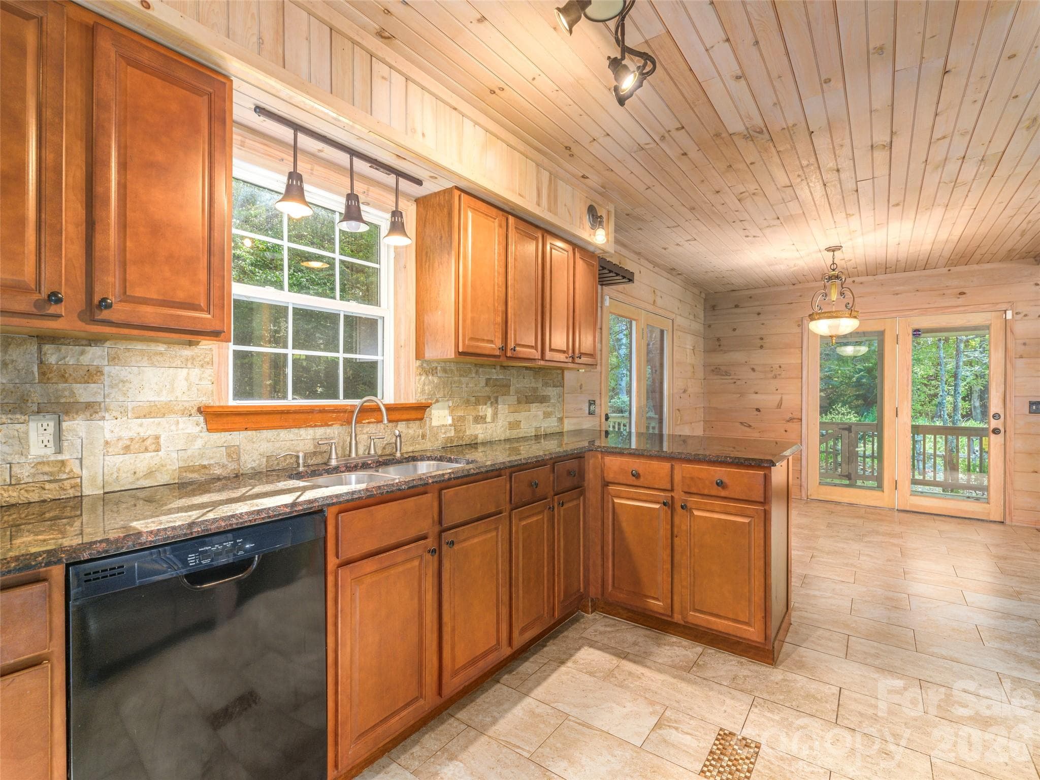 Single Family Residence at 99 Cripple Creek Road, Waynesville, photo 11 of 33