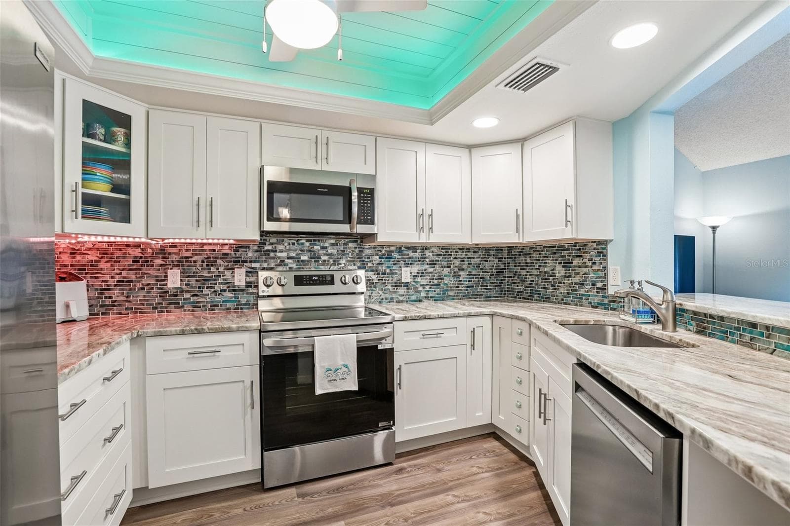 Condominium at 500 NEW YORK AVE #14, DUNEDIN, photo 10 of 33