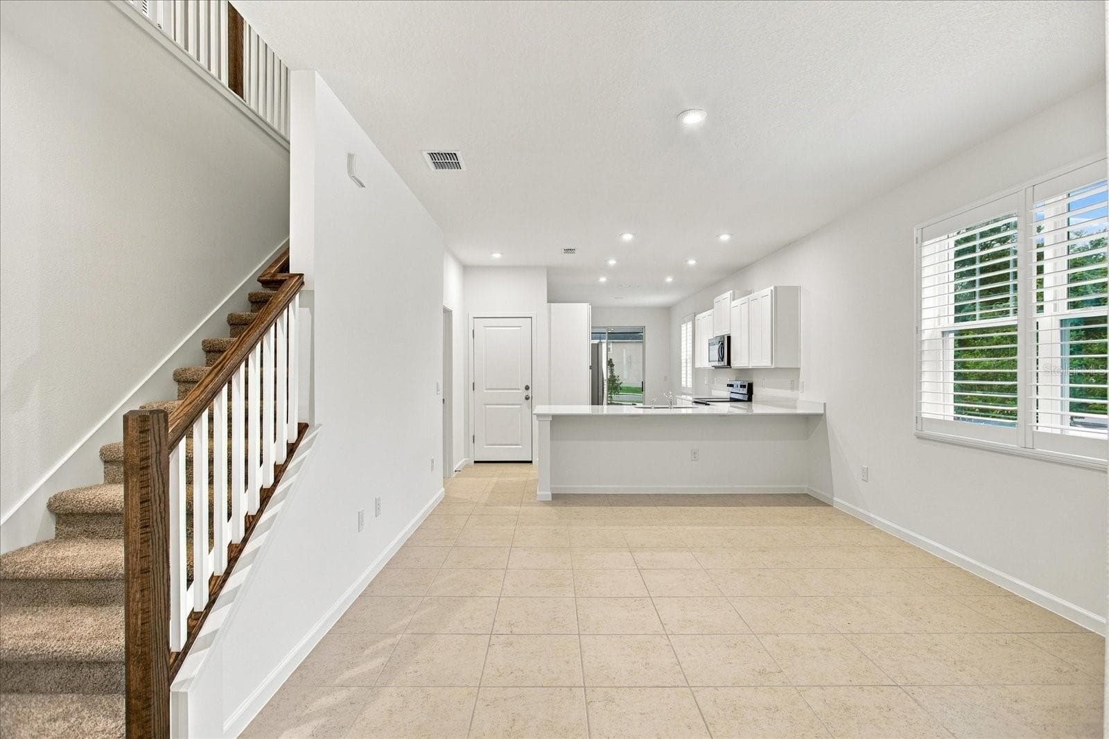 Townhouse at 161 BEAR SPRINGS DR, WINTER SPRINGS, photo 6 of 29