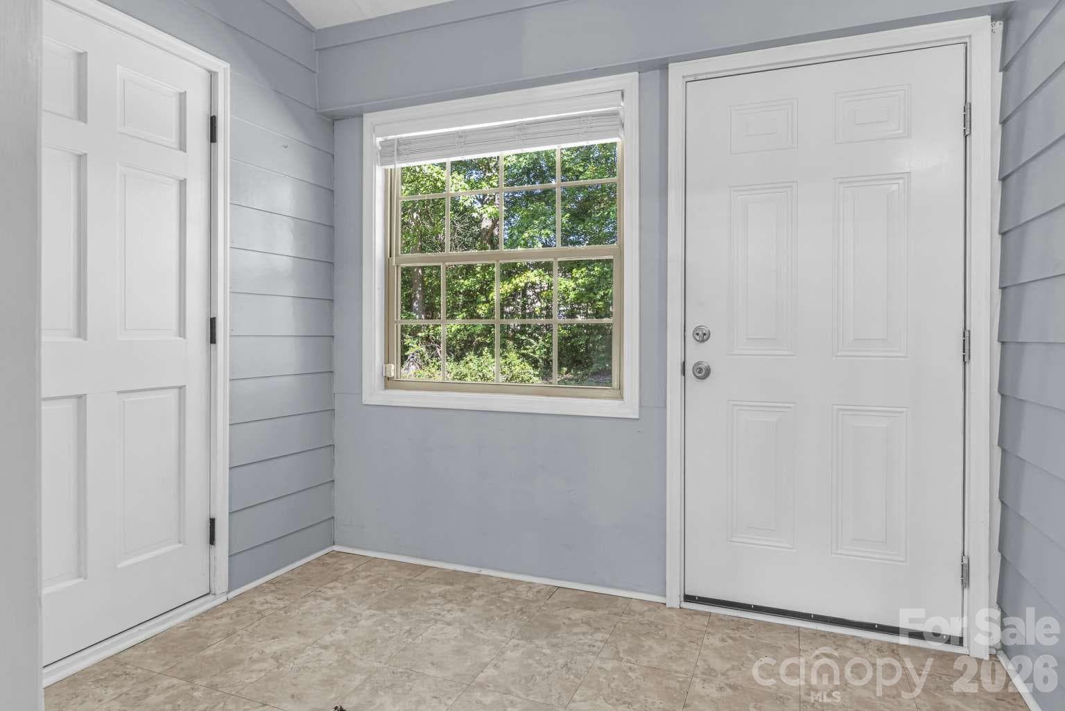 Condominium at 602 Colby Circle, Salisbury, photo 15 of 36