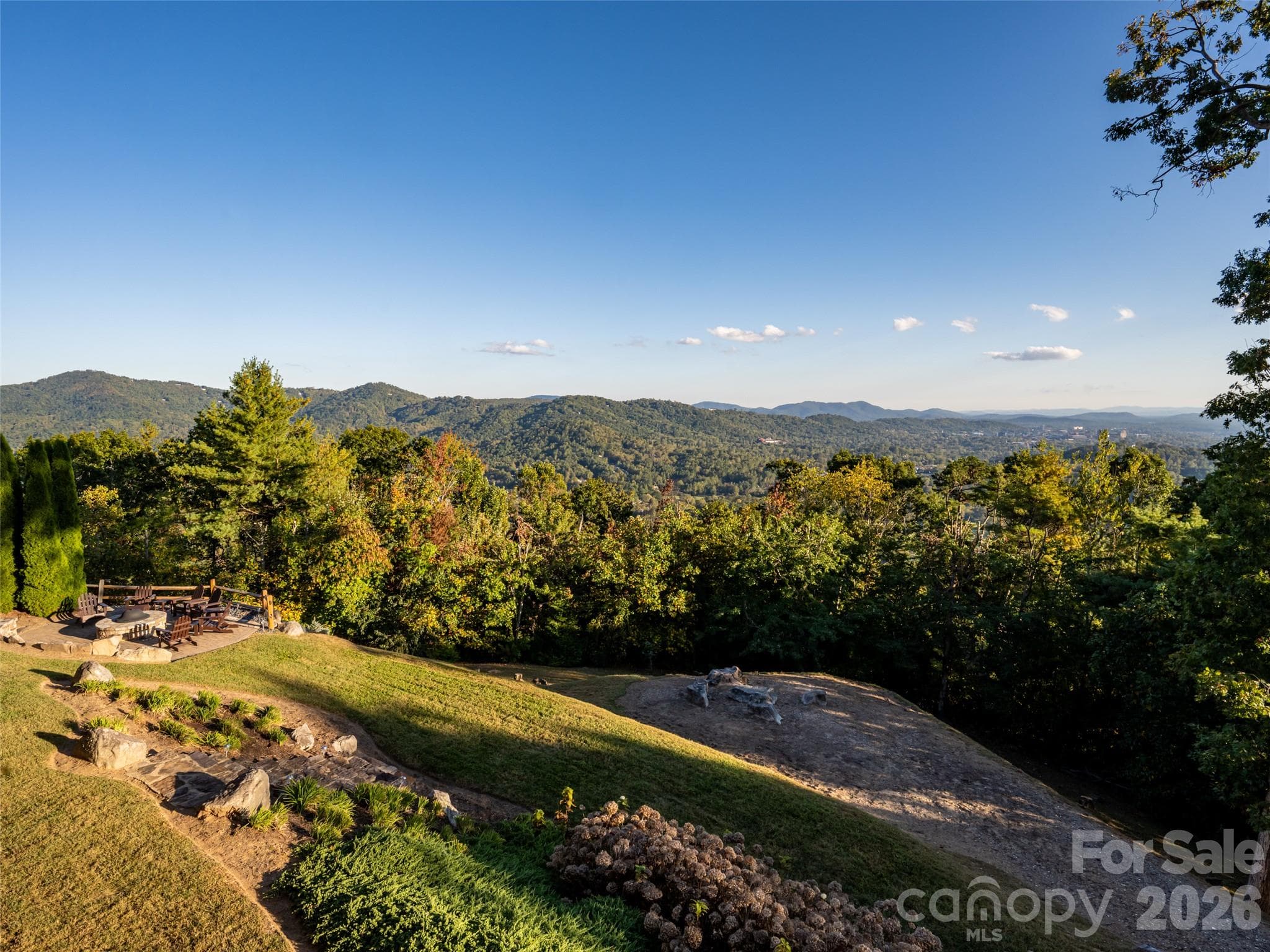 Single Family Residence at 637 Altamont View, Asheville, photo 30 of 48