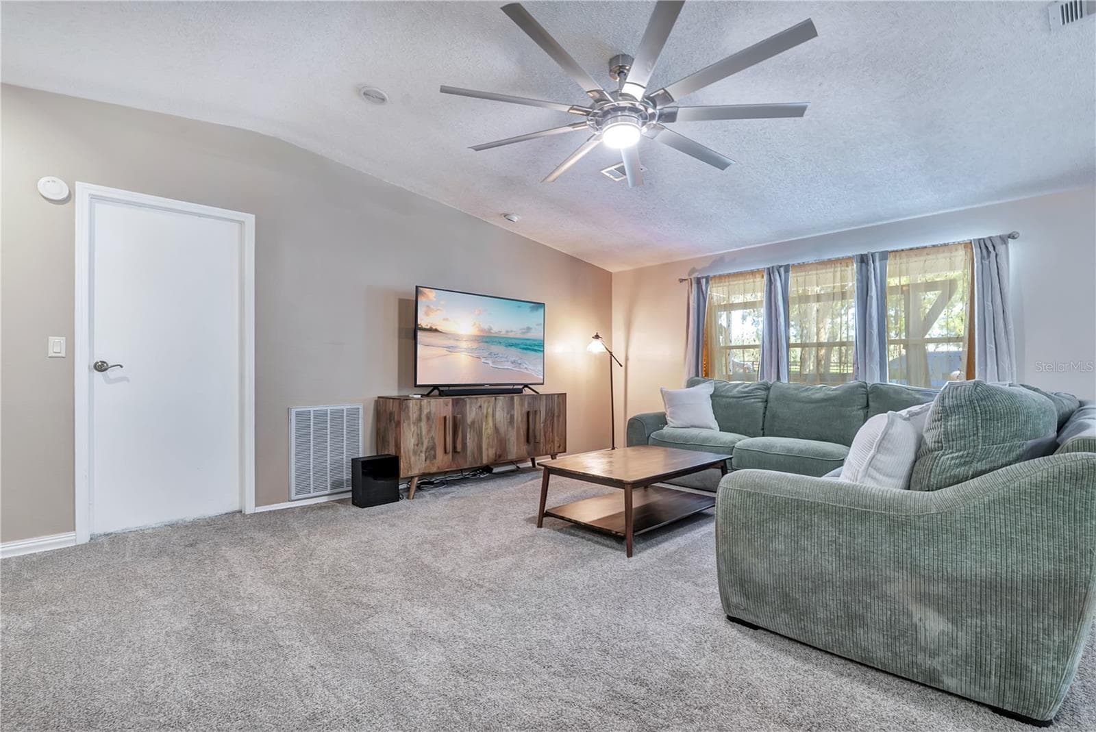 Single Family Residence at 37820 RIDGECREST LN, LADY LAKE, photo 5 of 37