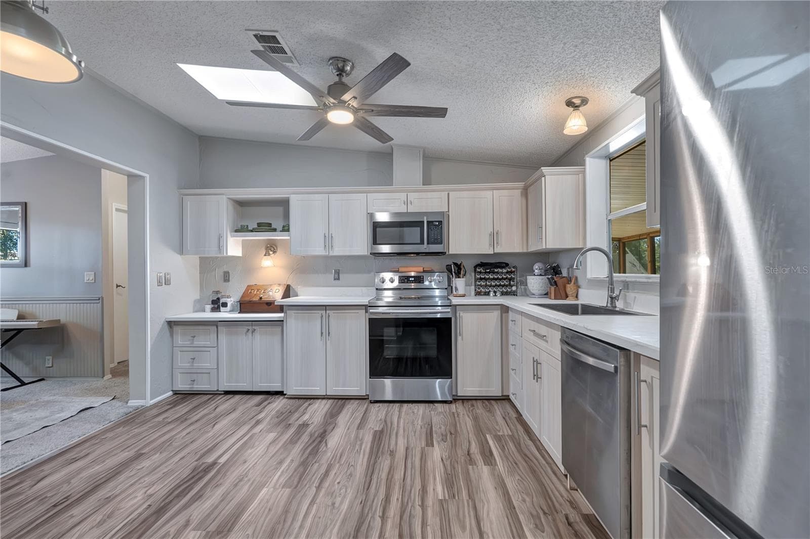 Single Family Residence at 37820 RIDGECREST LN, LADY LAKE, photo 11 of 37