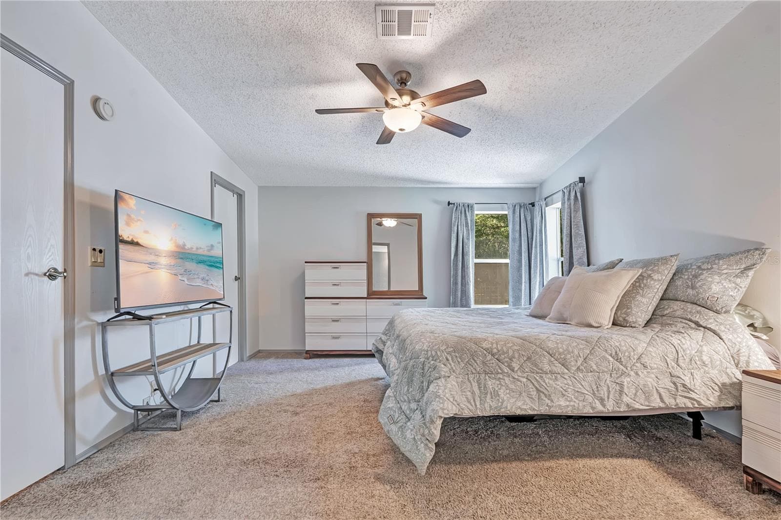 Primary Bedroom - 37820 RIDGECREST LN, LADY LAKE