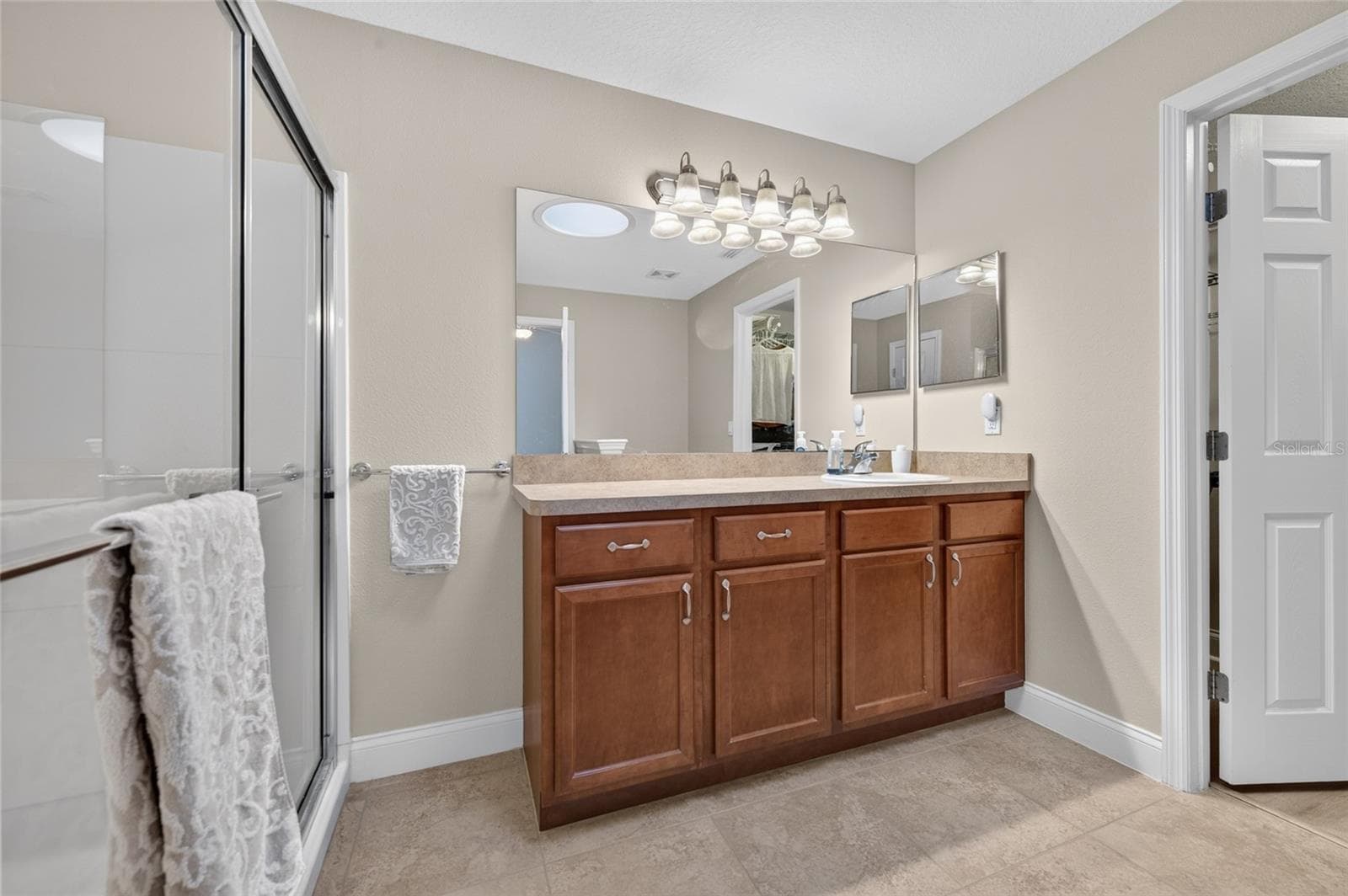 Single Family Residence at 1512 ARECA PALM DR, PORT ORANGE, photo 19 of 49