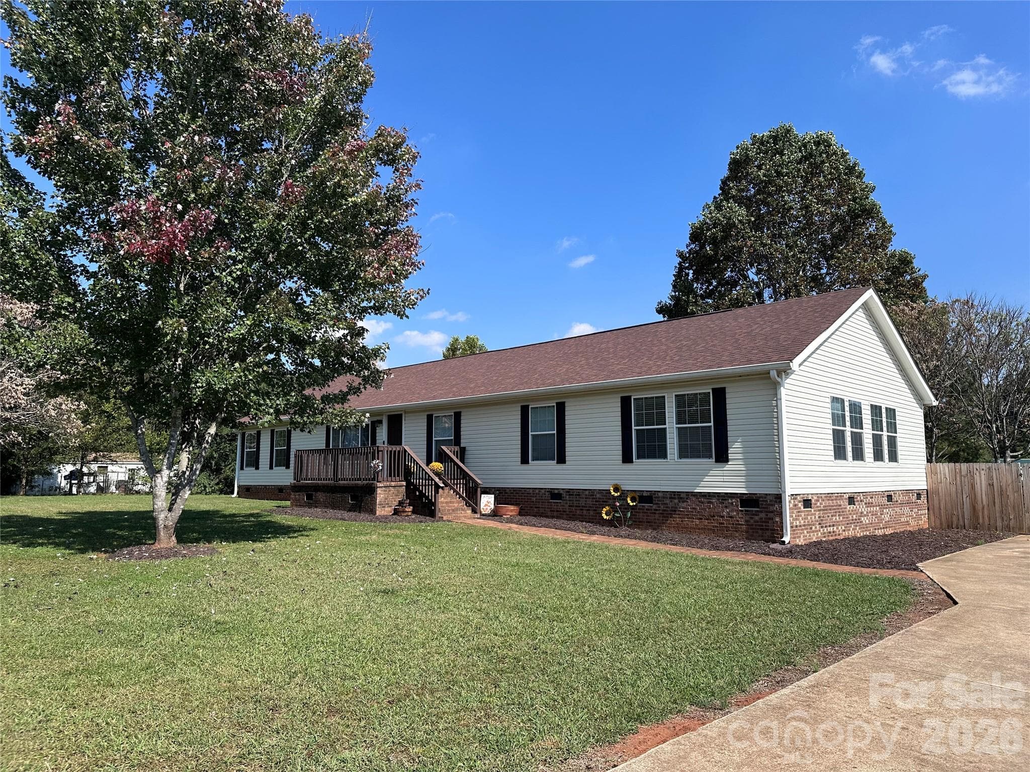 Single Family Residence at 131 Glenwood Road, Mocksville, photo 2 of 36