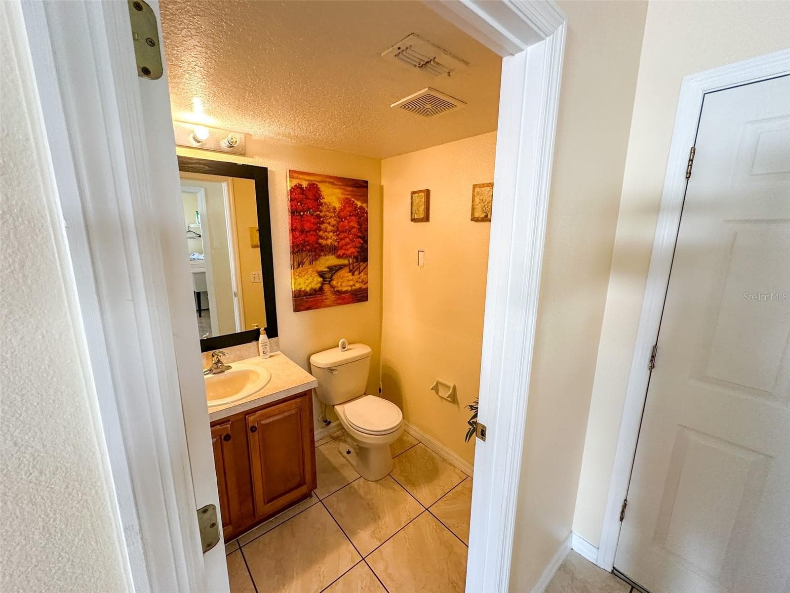 Single Family Residence at 1931 DOLPHIN DR, POINCIANA, photo 7 of 55