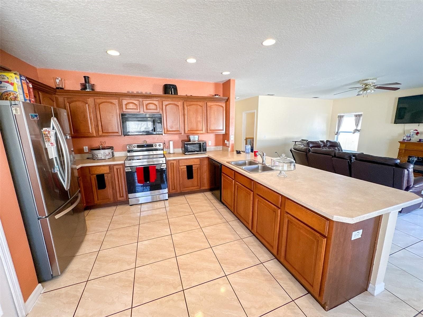 Single Family Residence at 1931 DOLPHIN DR, POINCIANA, photo 38 of 55