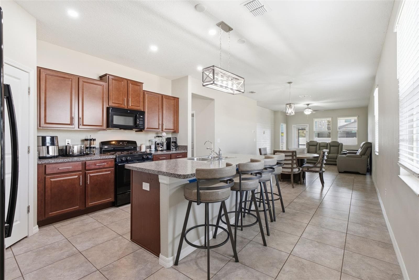 Single Family Residence at 9049 SHADYSIDE LN, LAND O LAKES, photo 12 of 39