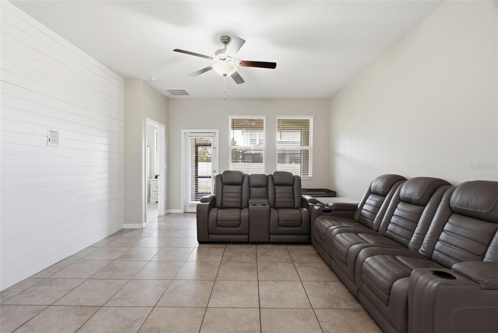 Single Family Residence at 9049 SHADYSIDE LN, LAND O LAKES, photo 20 of 39