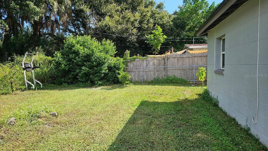 Single Family Residence at 7529 35TH AVE N, ST PETERSBURG, photo 21 of 26
