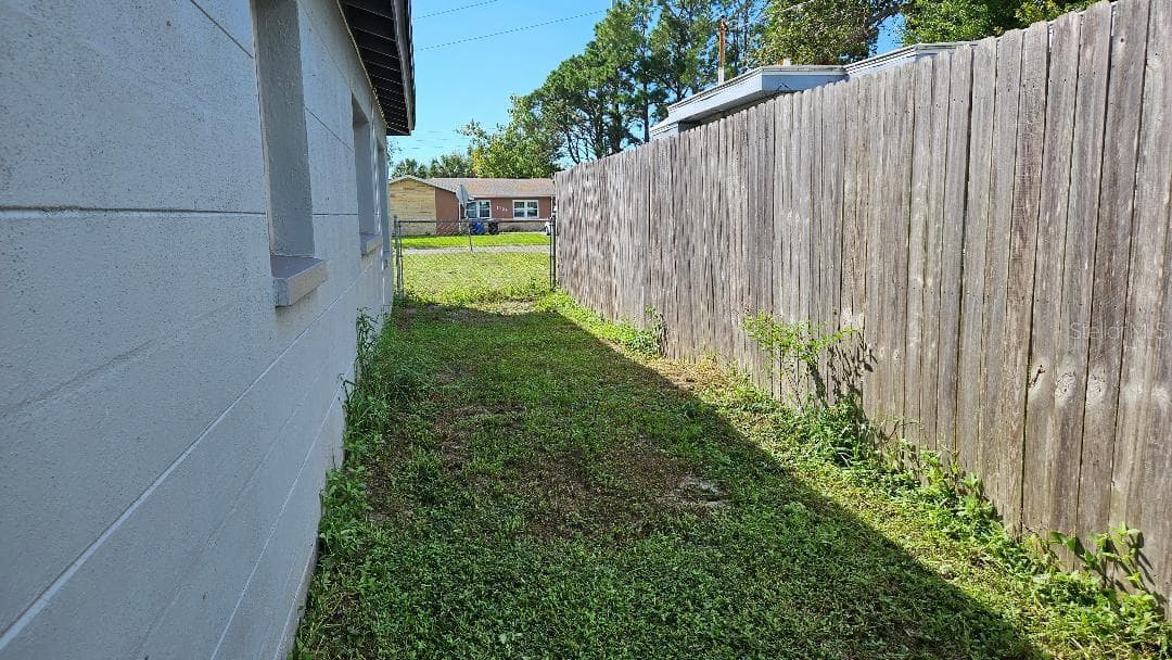 Single Family Residence at 7529 35TH AVE N, ST PETERSBURG, photo 24 of 26