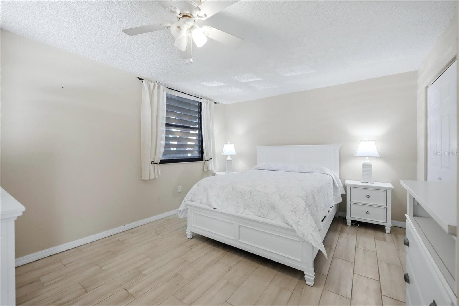 Condominium at 753 OAKVIEW DR, BRADENTON, photo 20 of 45