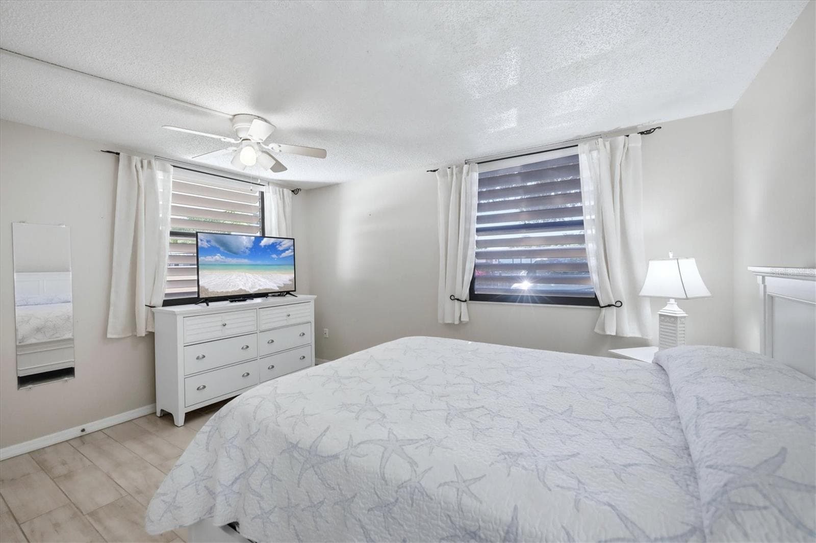 Condominium at 753 OAKVIEW DR, BRADENTON, photo 21 of 45