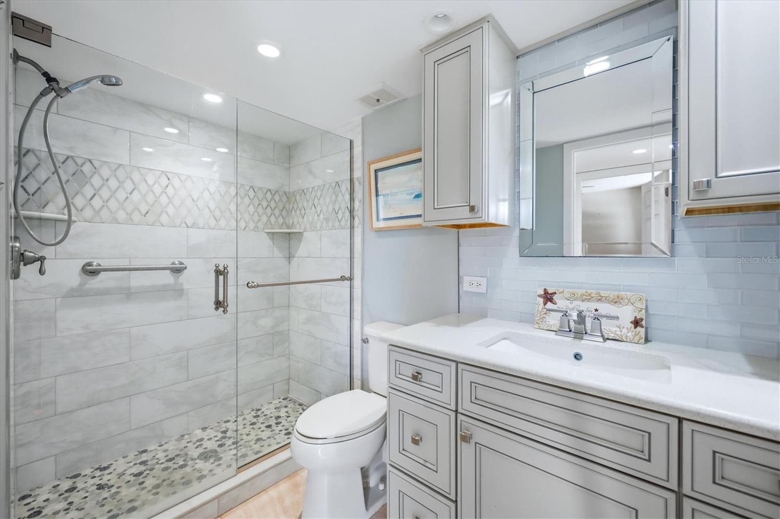 Condominium at 753 OAKVIEW DR, BRADENTON, photo 22 of 45