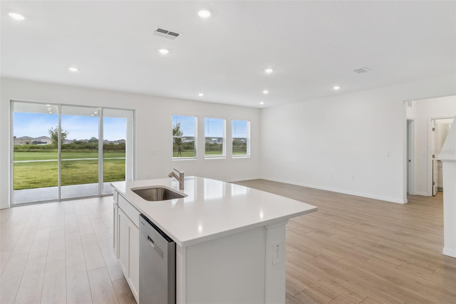 Single Family Residence at 5384 CLOUDBERRY AVE, LAKELAND, photo 34 of 88