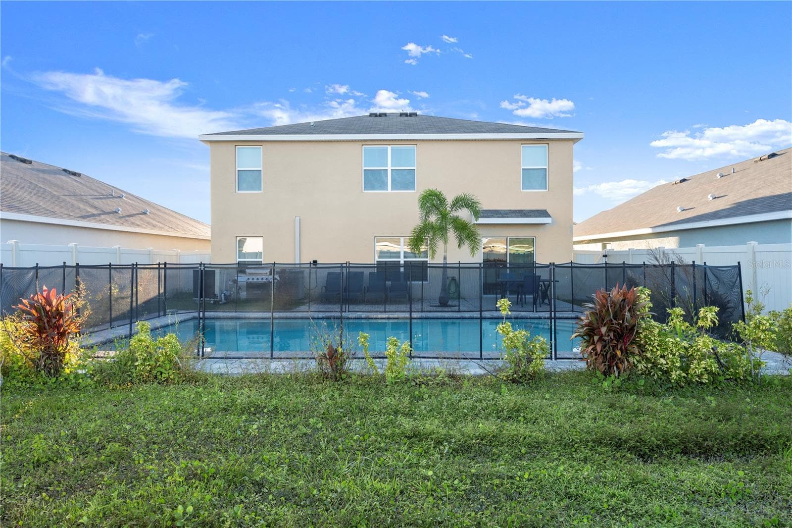 Single Family Residence at 16762 SUNBURST LAKE ST, WIMAUMA, photo 7 of 38