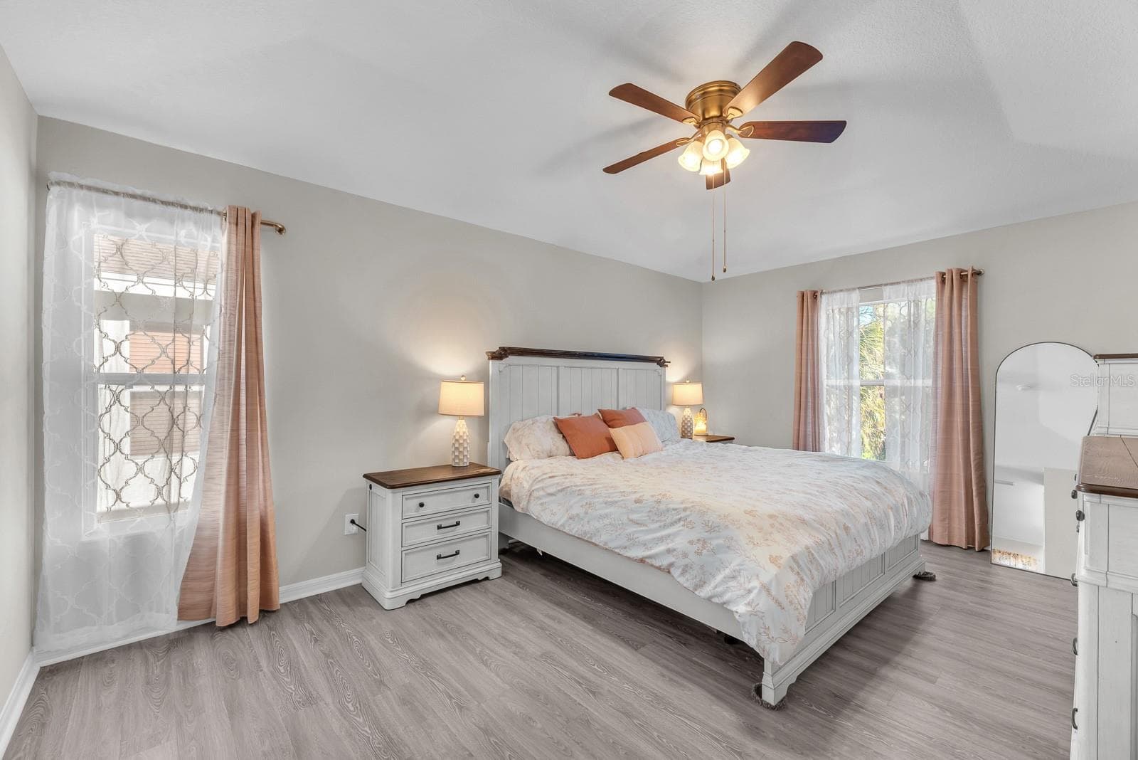 Single Family Residence at 16306 DORMAN RD, LITHIA, photo 5 of 54