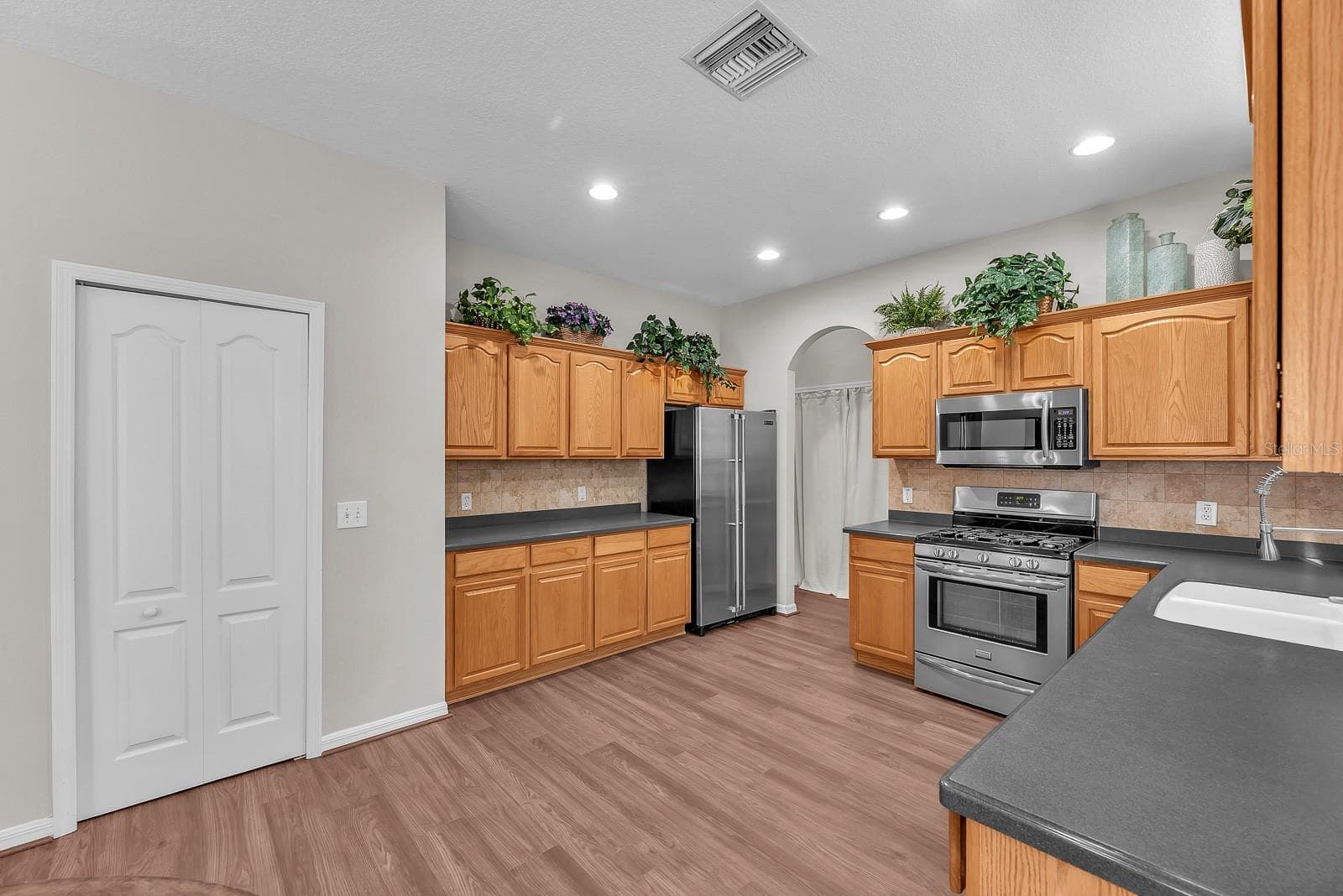 Single Family Residence at 16306 DORMAN RD, LITHIA, photo 20 of 54