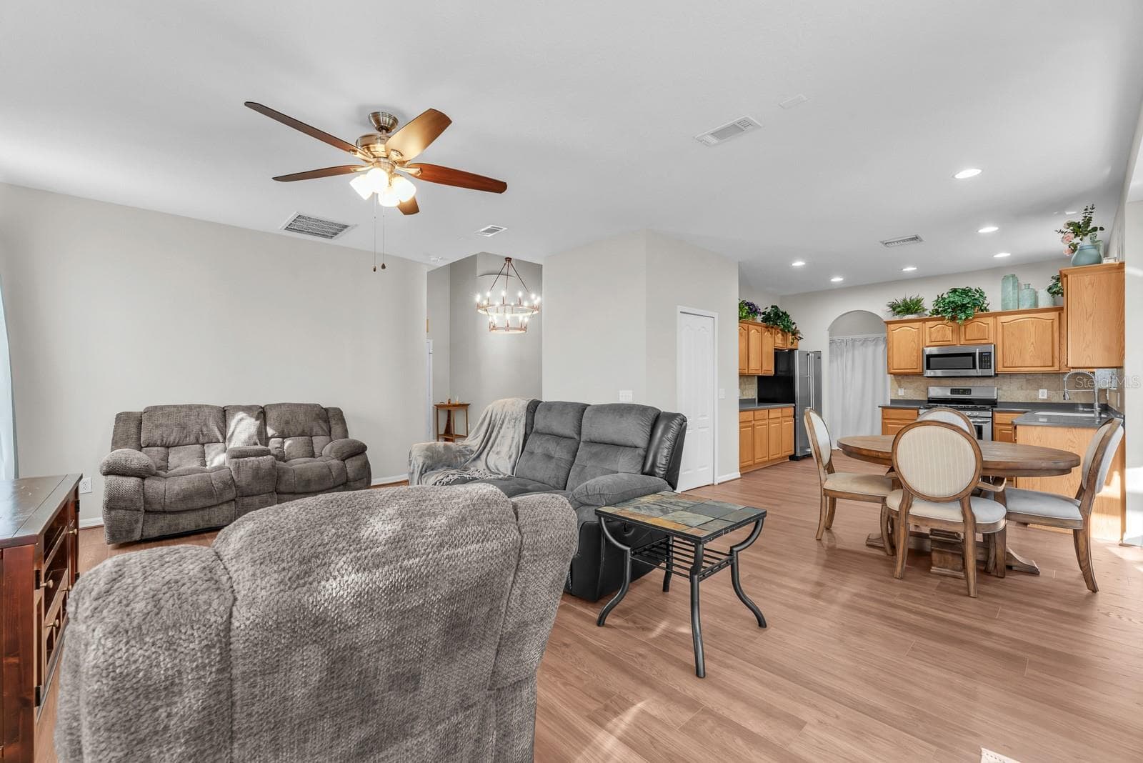 Single Family Residence at 16306 DORMAN RD, LITHIA, photo 22 of 54