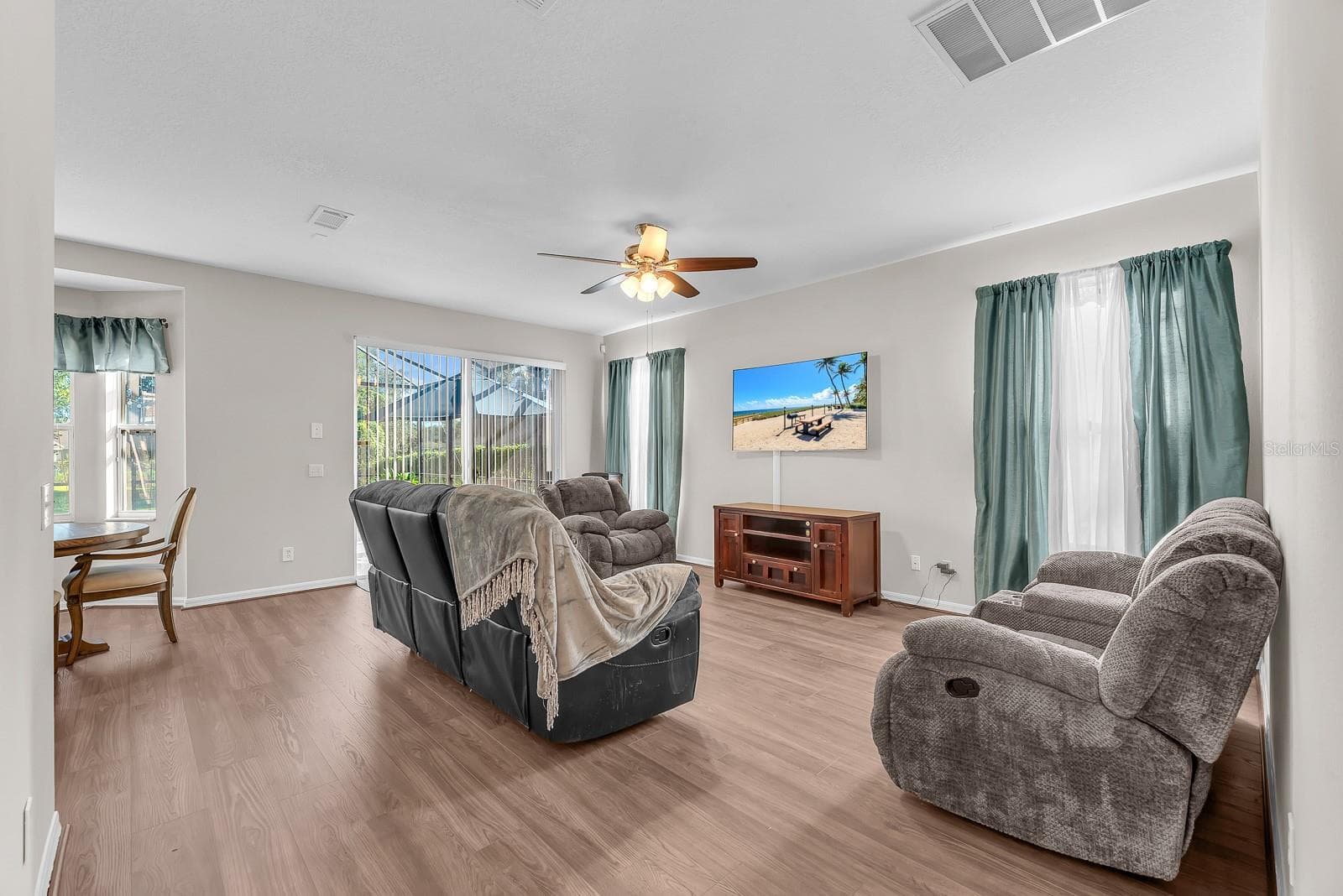 Single Family Residence at 16306 DORMAN RD, LITHIA, photo 23 of 54