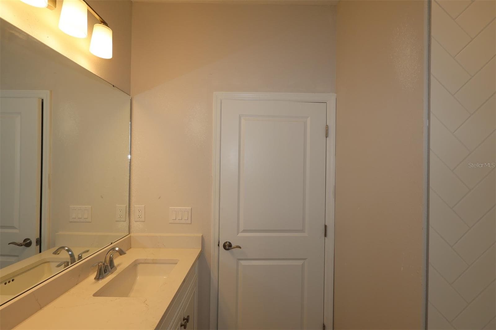 Single Family Residence at 2909 SWEETGRASS LN, ZELLWOOD, photo 16 of 53