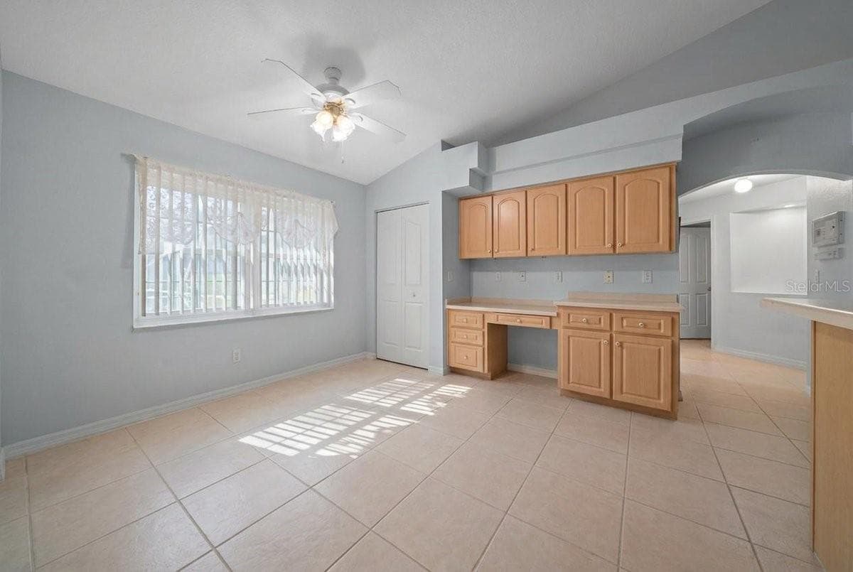Virtually edited- furniture removed - 1961 SW 170TH LOOP, OCALA