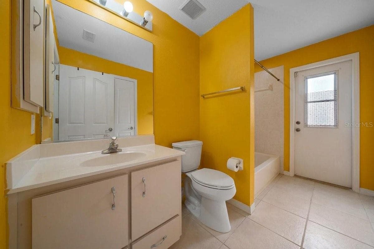 Virtually edited- furniture removed - 1961 SW 170TH LOOP, OCALA