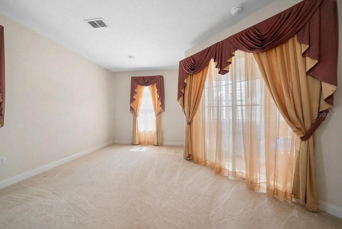Virtually edited- furniture removed - 1961 SW 170TH LOOP, OCALA