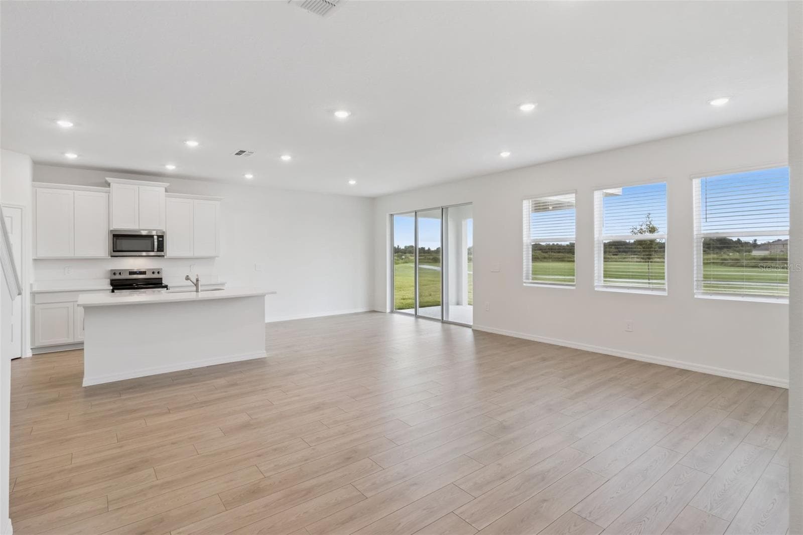 Single Family Residence at 5400 CLOUDBERRY AVE, LAKELAND, photo 15 of 49