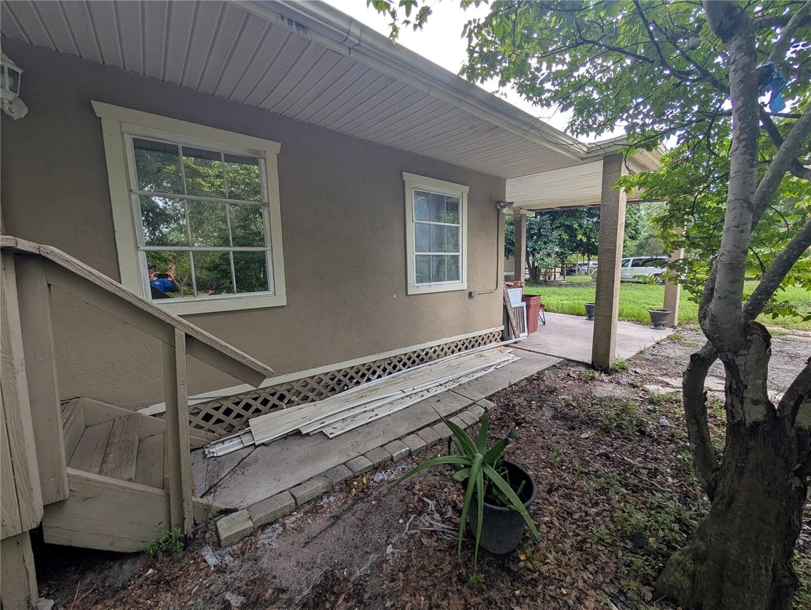 Single Family Residence at 6090 HIDEAWAY PL, PORT CHARLOTTE, photo 2 of 22